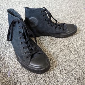 BOGO free converse hi top chucks black women 10 men 8